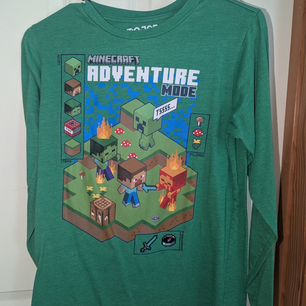 Sale! Bundle 4 items For $5 Boys XL Minecraft Long Sleeve Tee